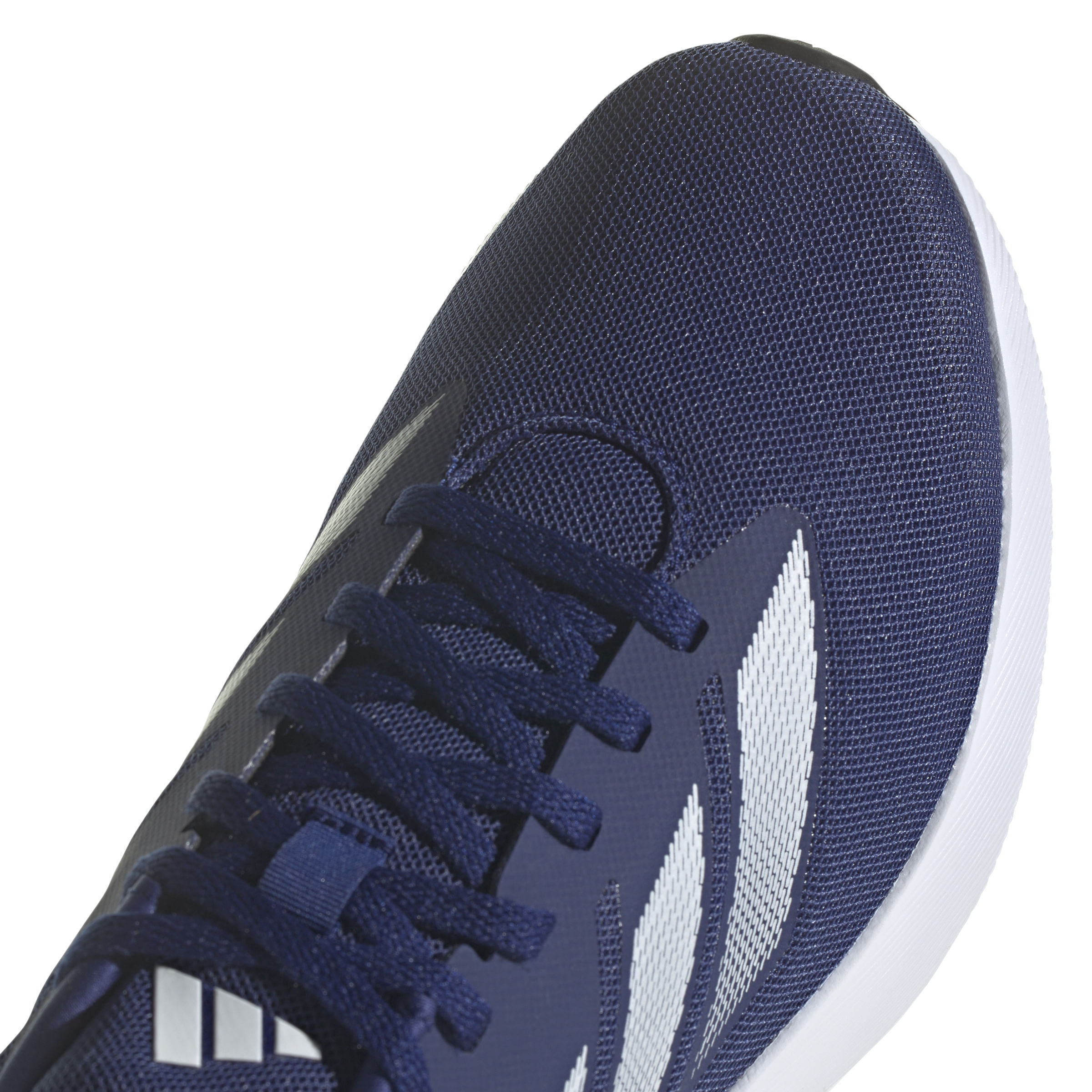 ID2701_8_FOOTWEAR_Photography_Detail View 1_white